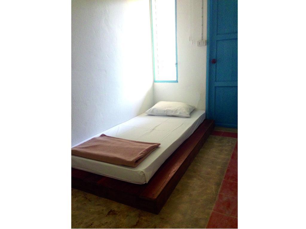 Sleepyowl Hostel Ban Bang Bao  Стая снимка