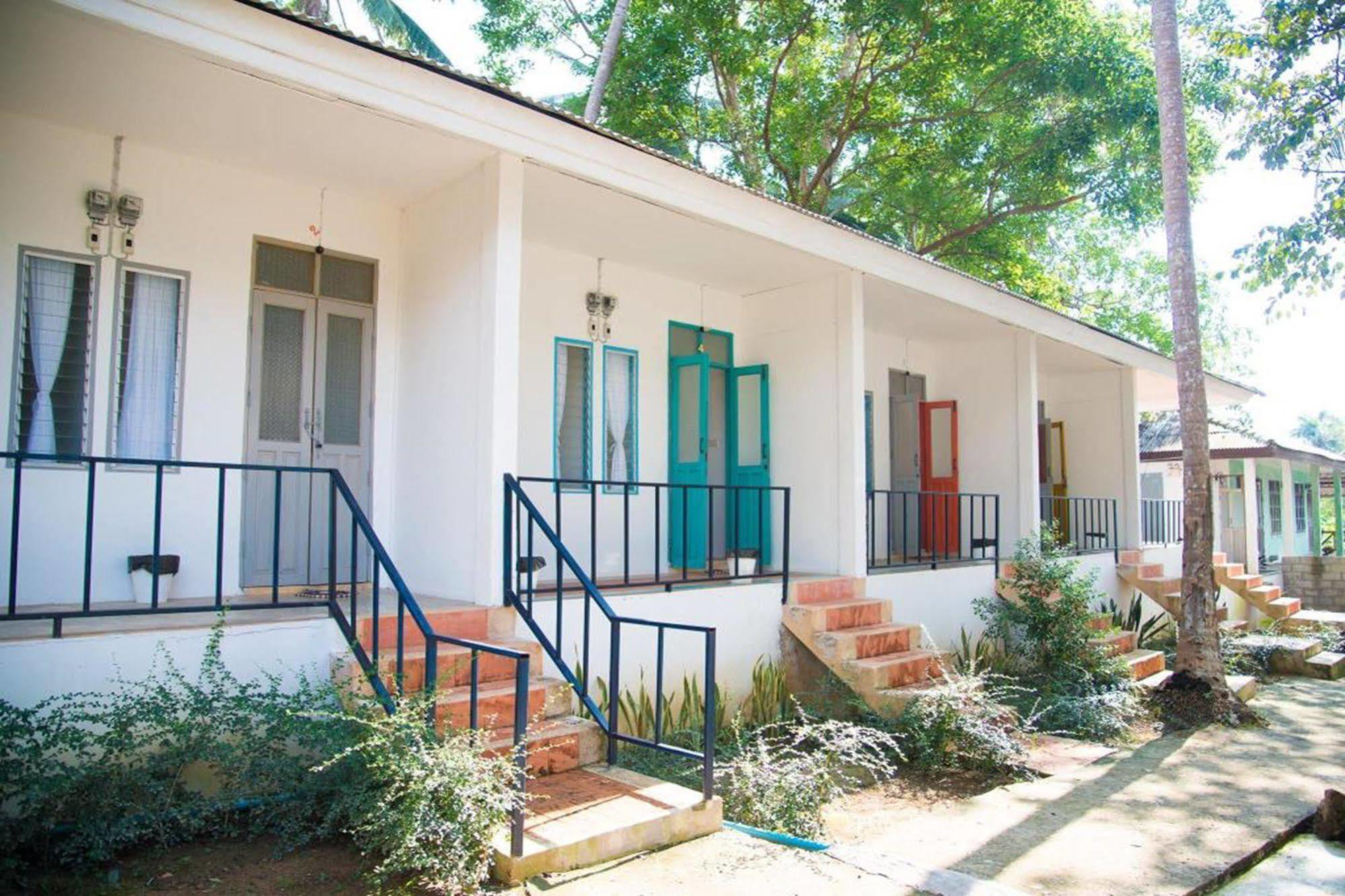Sleepyowl Hostel Ban Bang Bao  Екстериор снимка