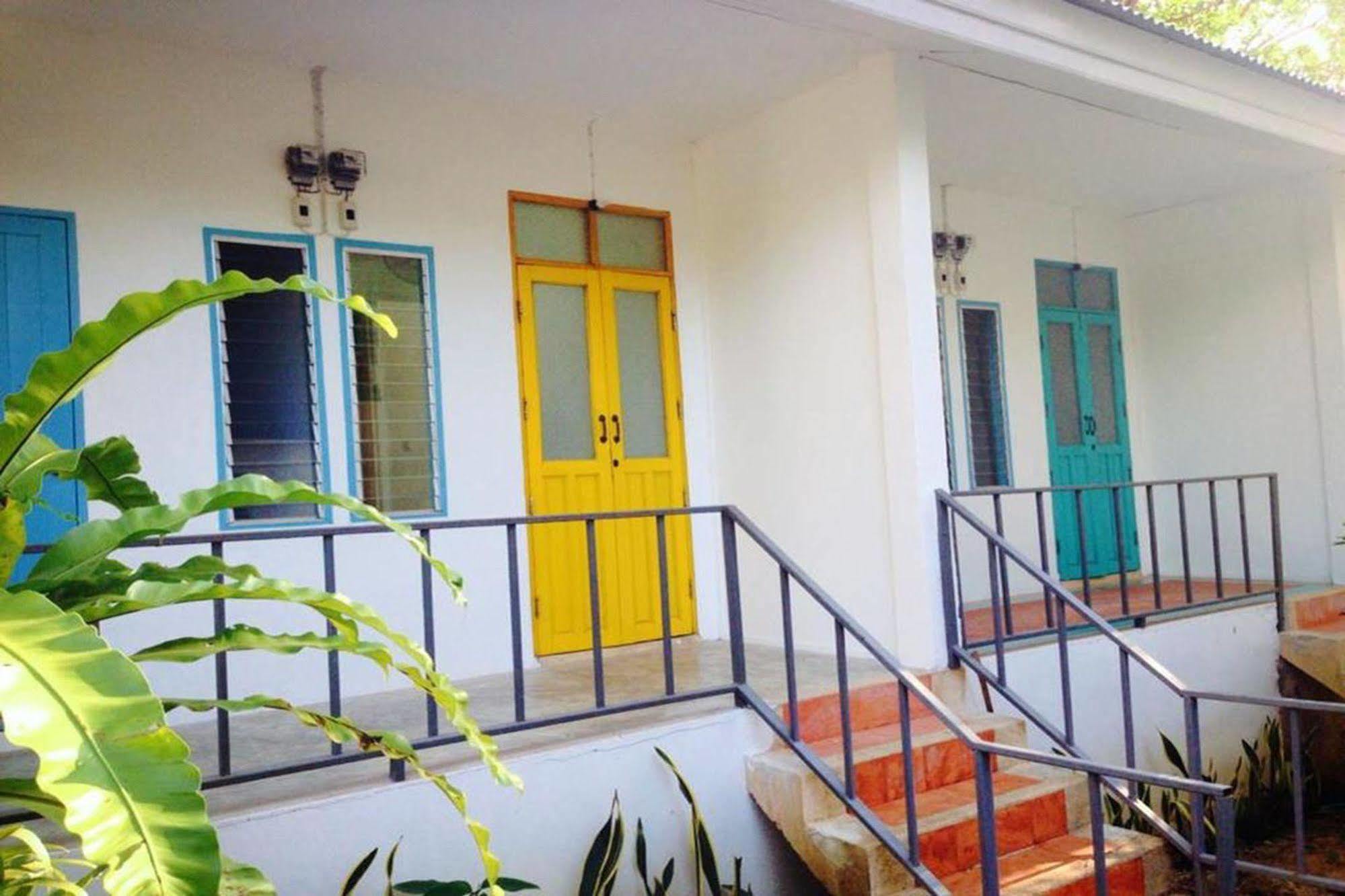 Sleepyowl Hostel Ban Bang Bao  Екстериор снимка