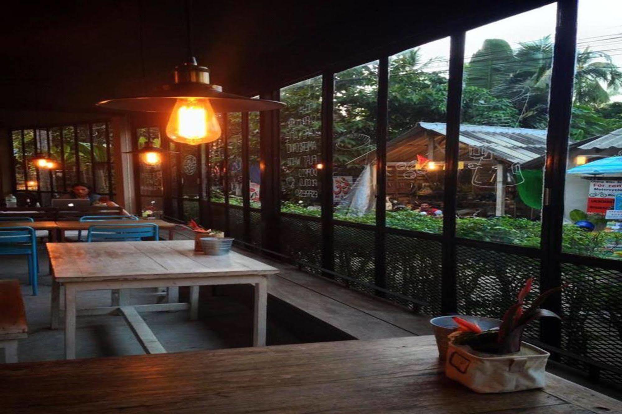 Sleepyowl Hostel Ban Bang Bao  Екстериор снимка